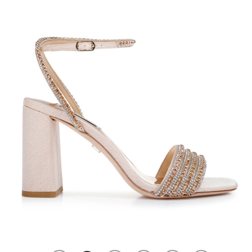 Badgley Mischka Strappy Sandals
